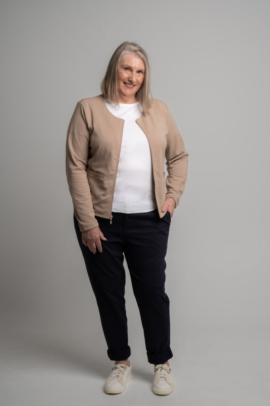 CROPPED JACKET - Creme Brulee
