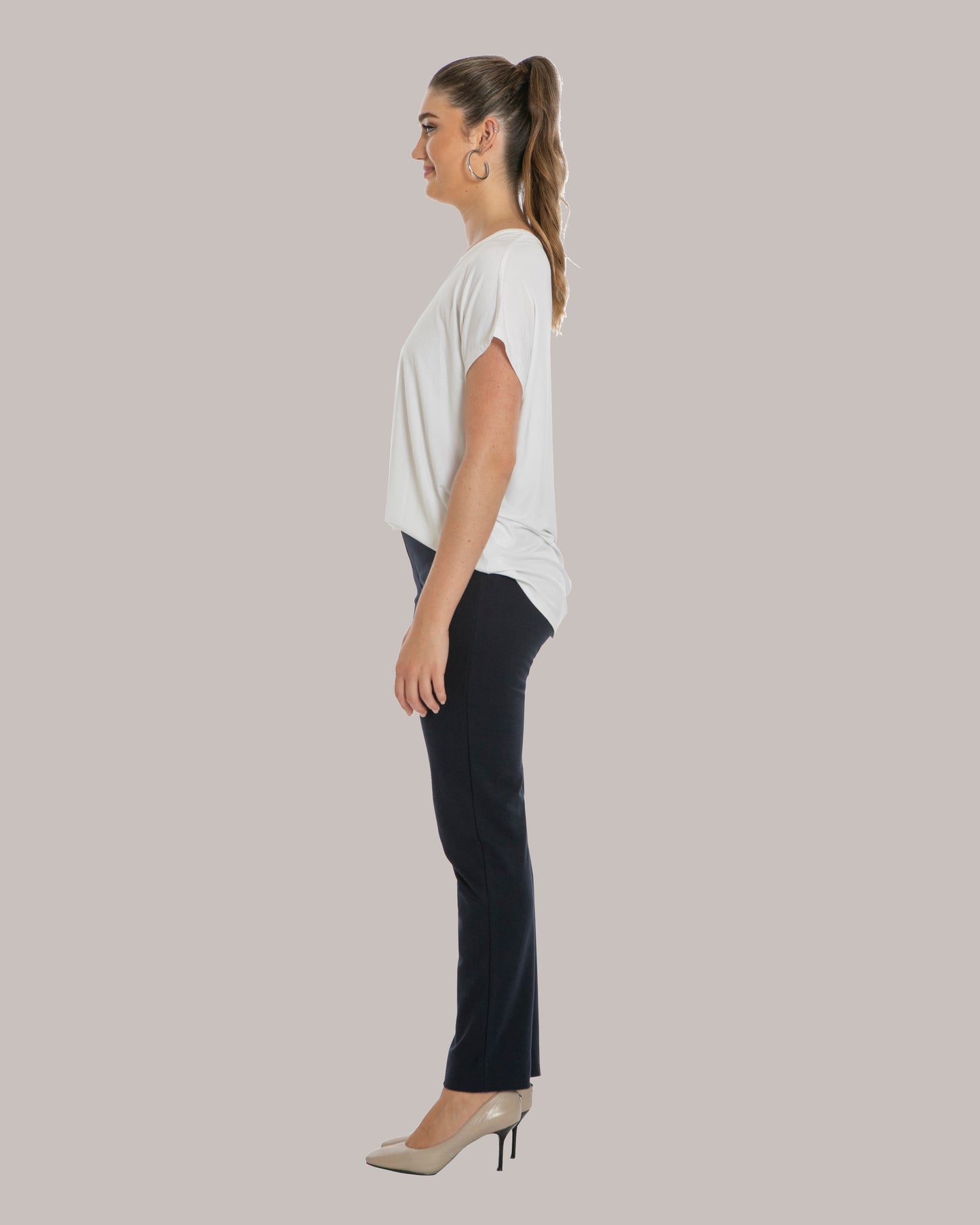GOOD IDEA SCOOP NECK TEE - Chalk